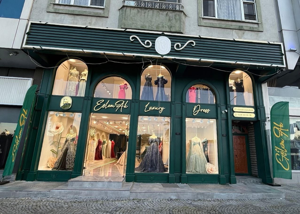Eslem Ak Luxury Dress kır düğünü mekanı — Merkez