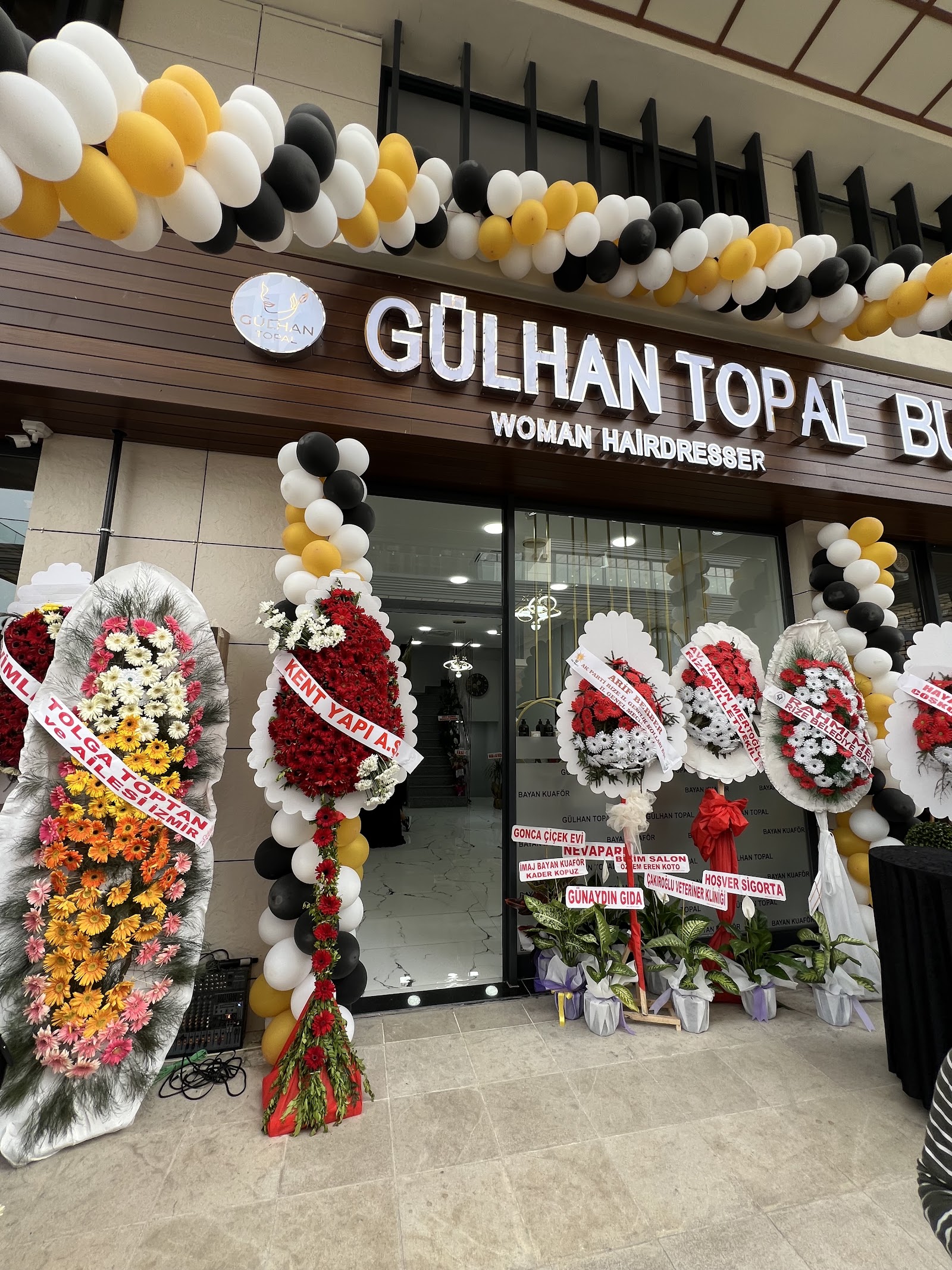 GÜLHAN TOPAL