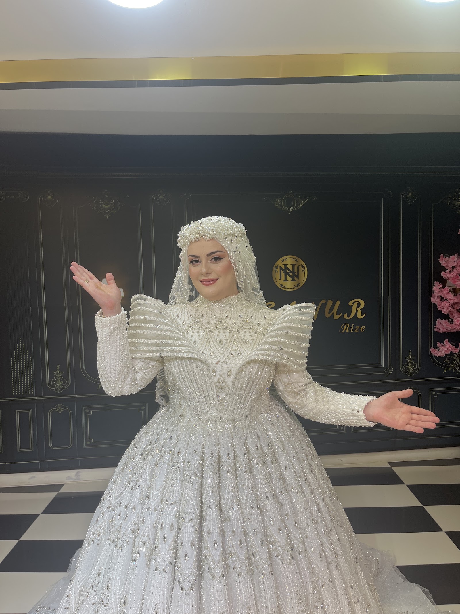 NİSANUR RİZE MODA EVİ VE KUAFÖR