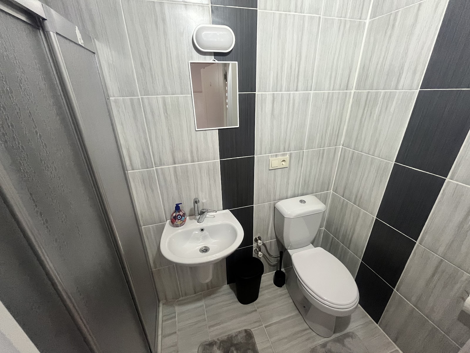 Sevgi Konağı Rize (Motel - Restaurant ) 1400 TL