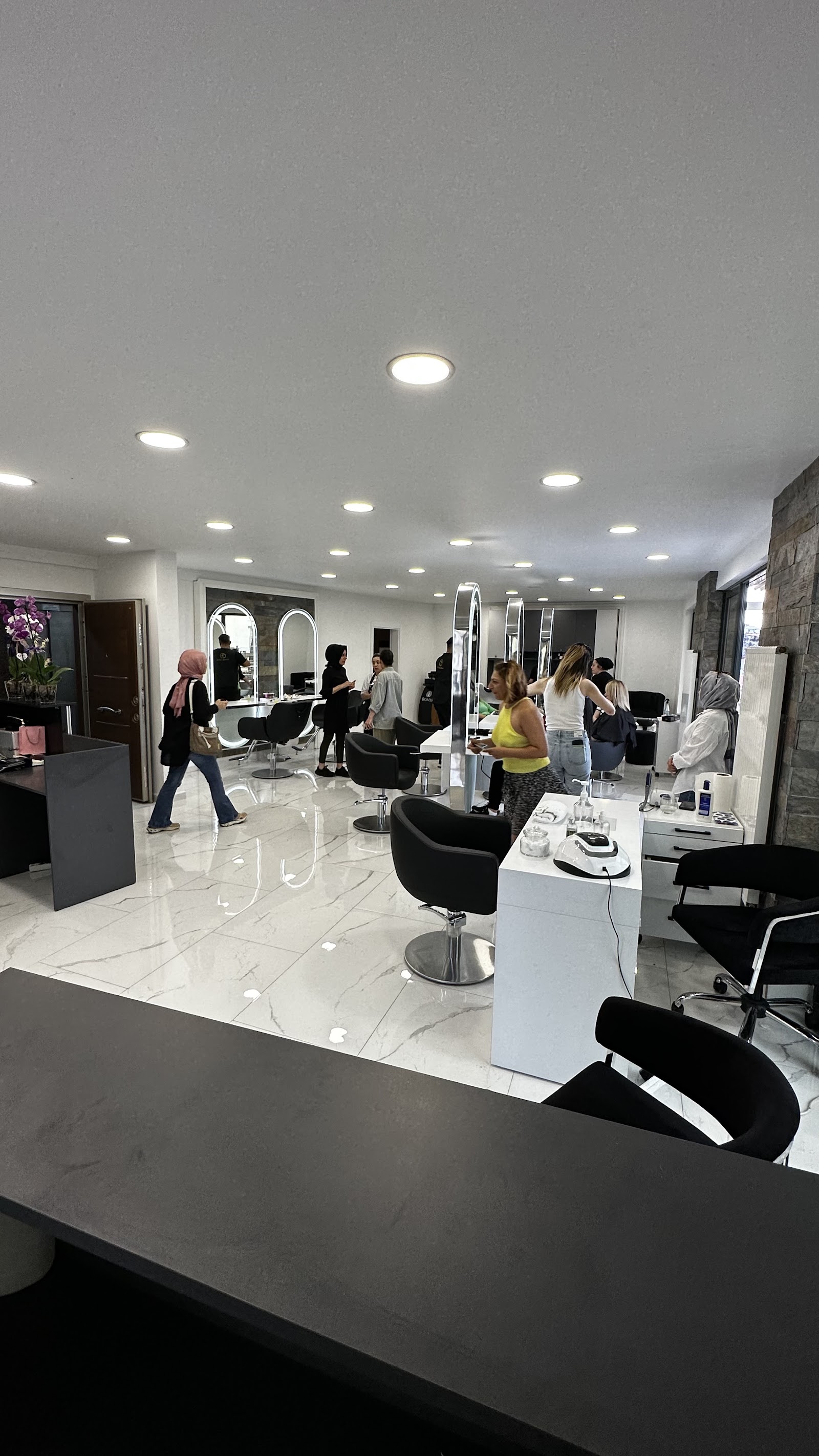 Tebessüm Kuaför & Güzellik Salonu