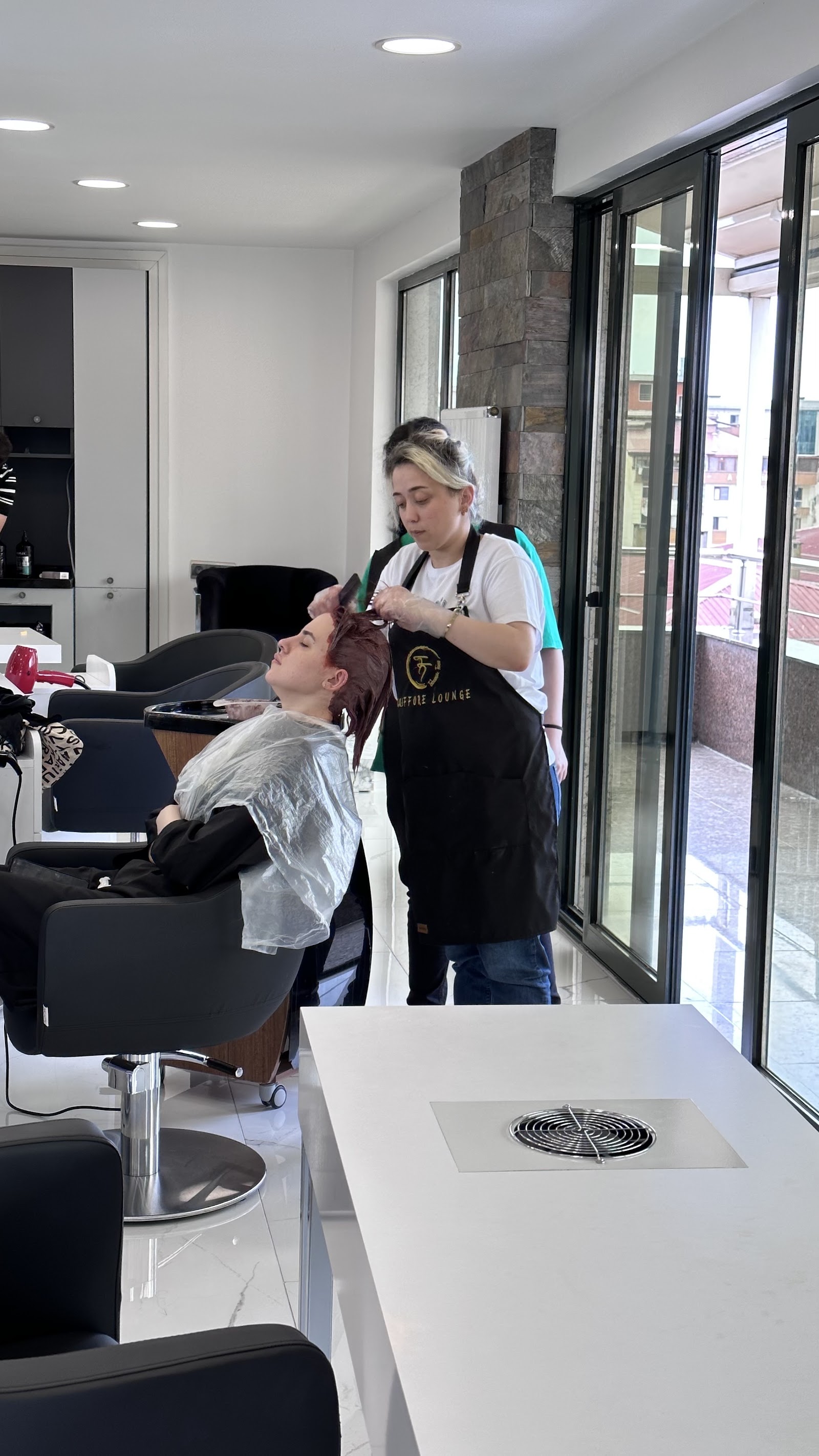 Tebessüm Kuaför & Güzellik Salonu