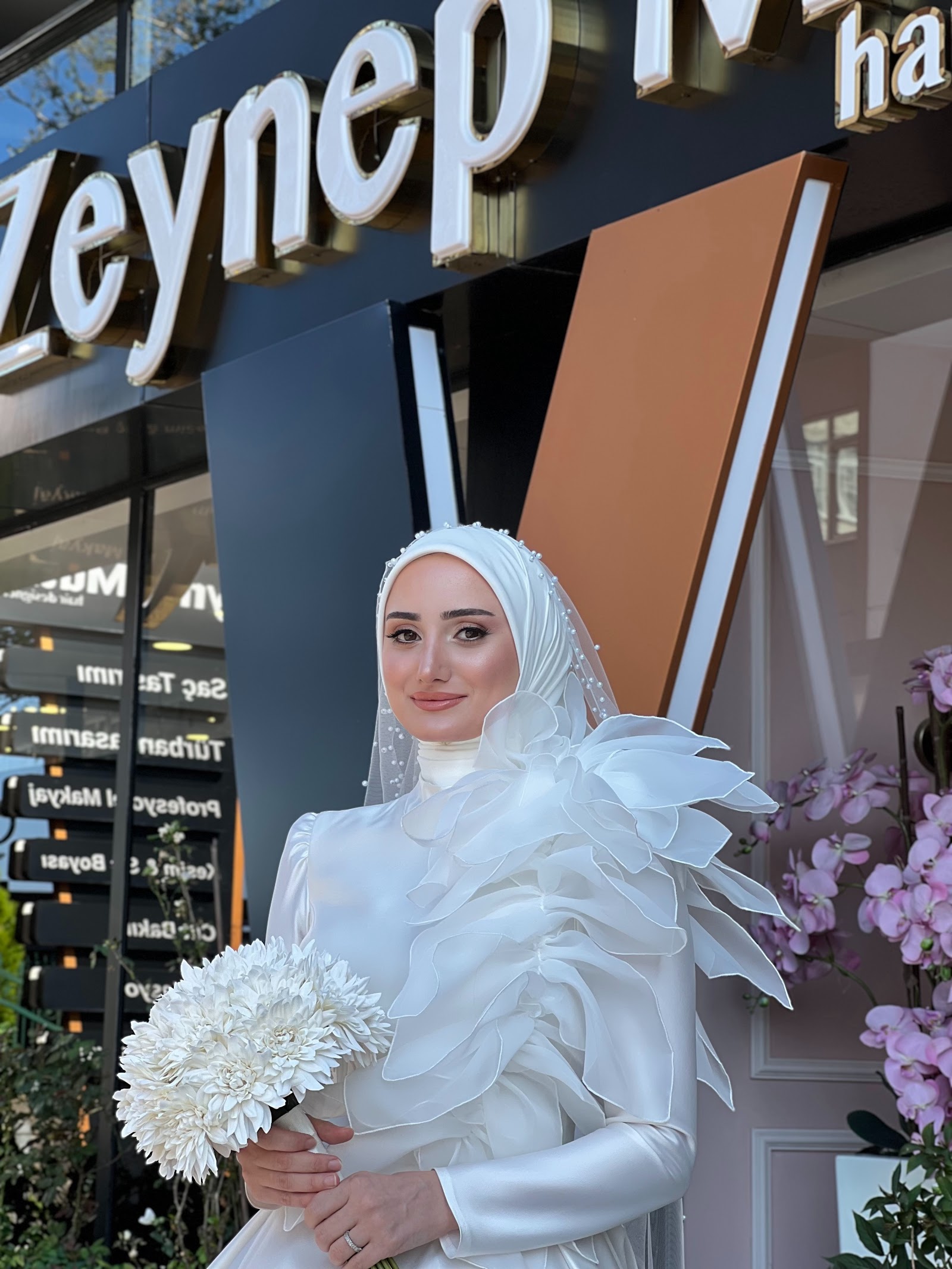 Zeynep Mutlu Hair Designer